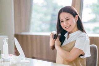【プロが教える】静電気シーズン到来前に!秋から始める髪の帯電対策で、ツヤ髪キープの秘訣