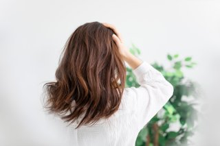 抜け毛を減らす！美しい髪を保つための意外な生活習慣とは？