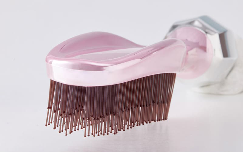 スカルプブラシ