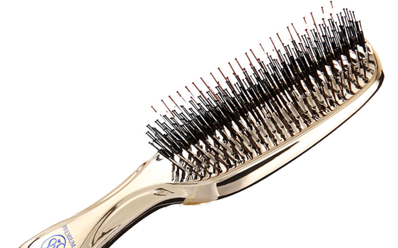 スカルプブラシ　ワールドプレミアム ロング ゴールド